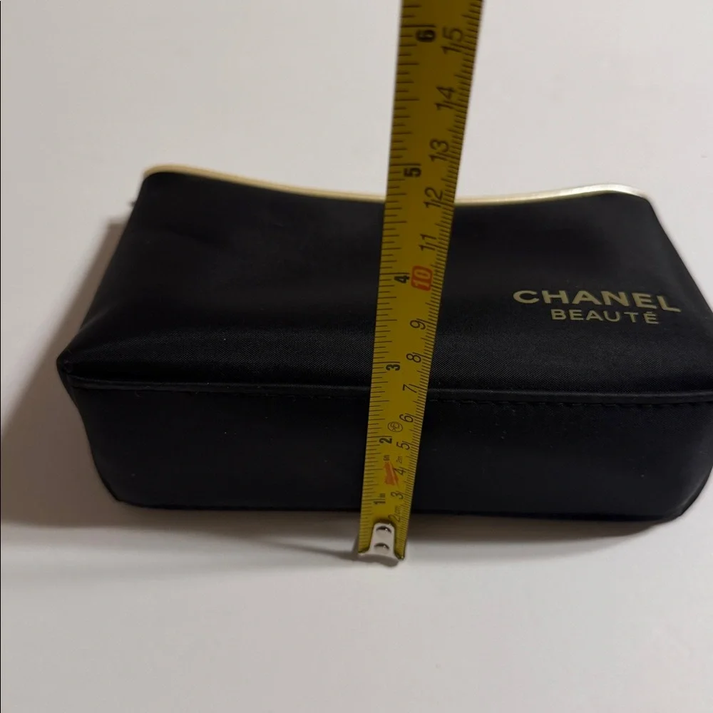 Chanel Beauté Black and Gold Pouch Nylon Fabric ZipperedCosmetic Makeup Bag NWOT